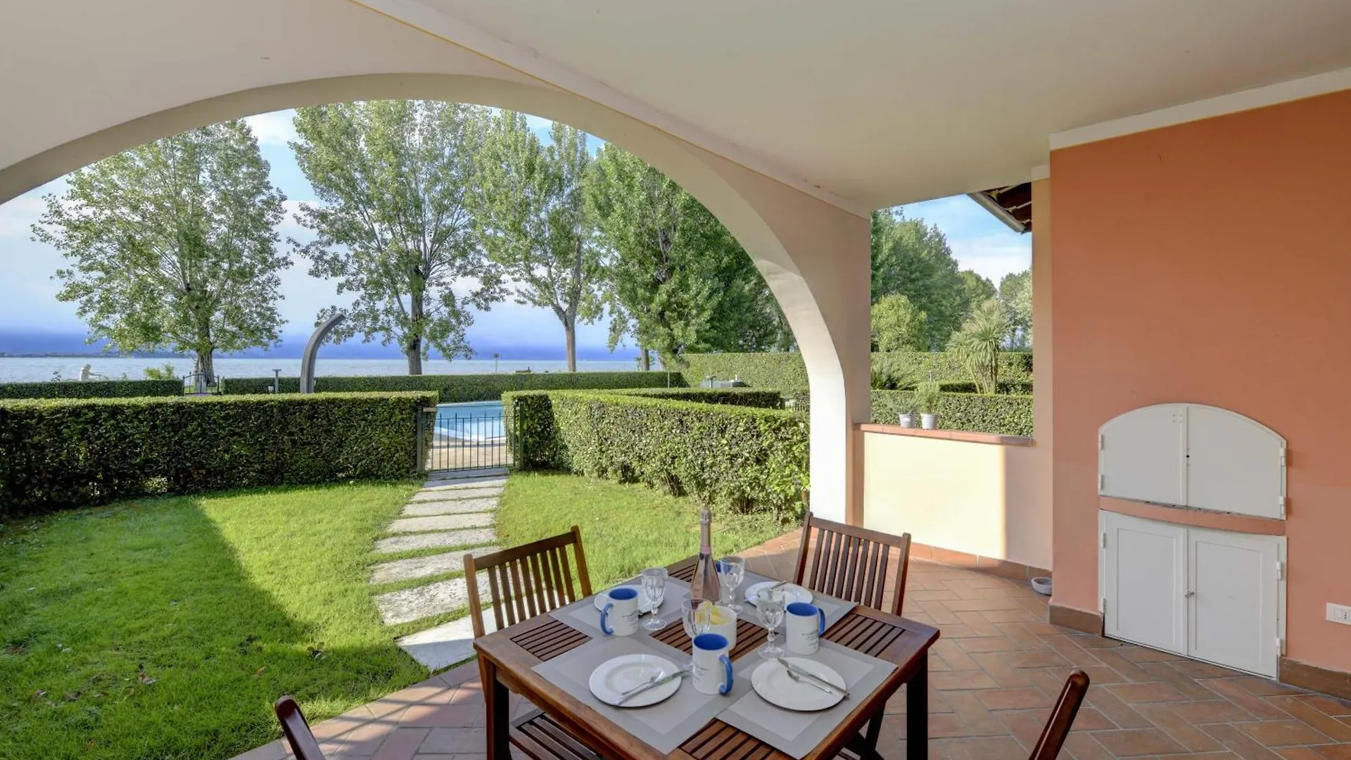 My Sirmione Beach Apartment Superior Italy