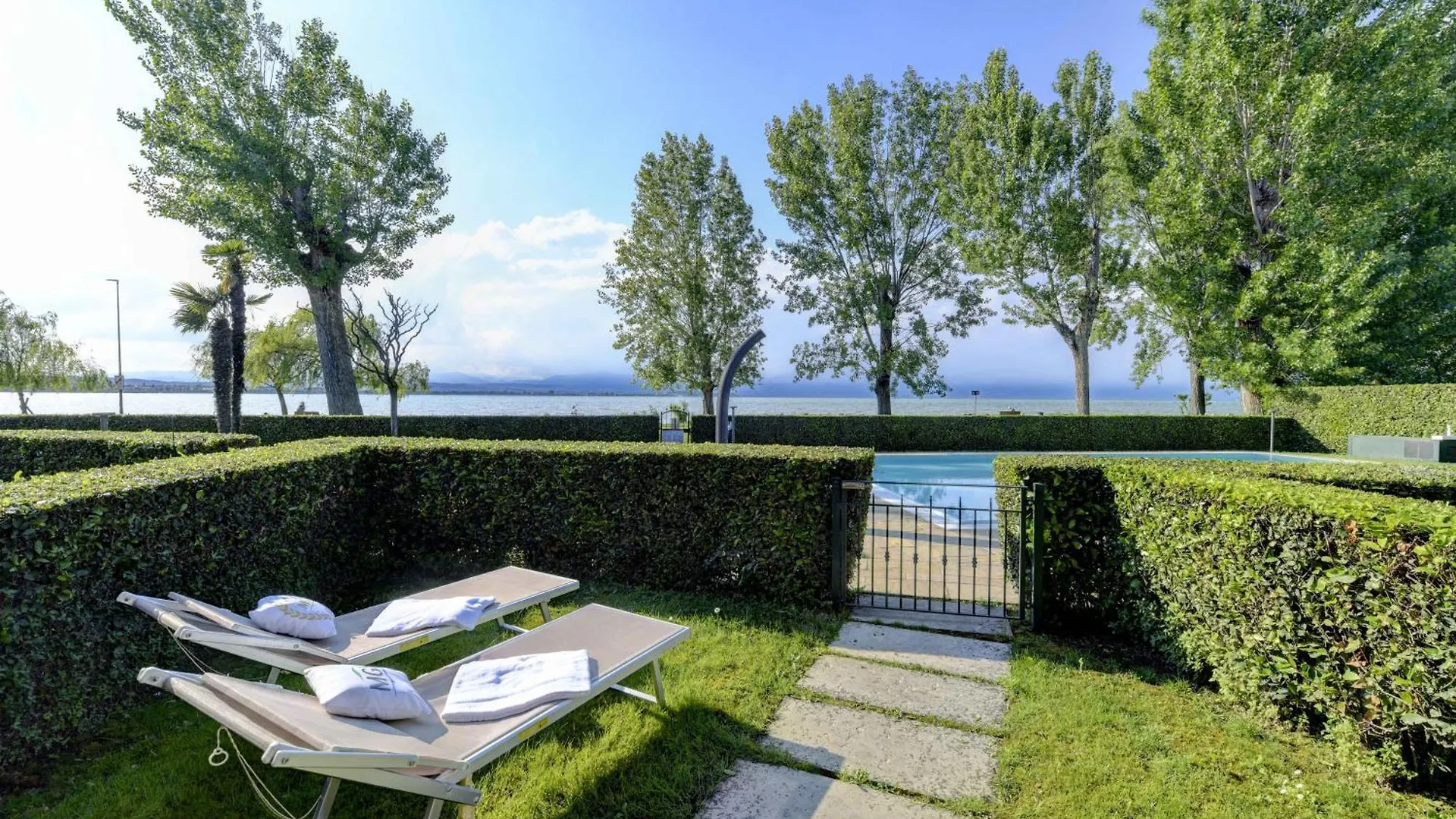 My Sirmione Beach Apartment Superior